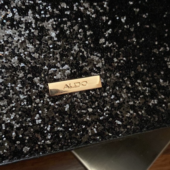 🆕 Aldo I love you rainbow sequin party bag - Picture 3 of 12